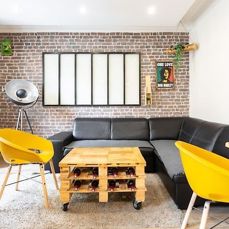 Charming One-Of-A-Kind Apartment. Сент-Уан Екстер'єр фото